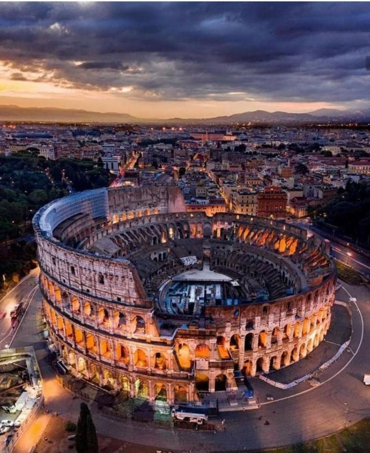 Pelizzi Apartment, 5 Persone, 2 Camere, Balcone, Cinecitta * Roma